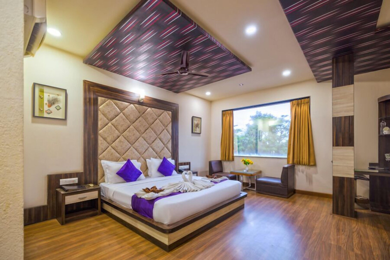 Bedroom 4, Hotel Sheetal international - Raipur, Raipur