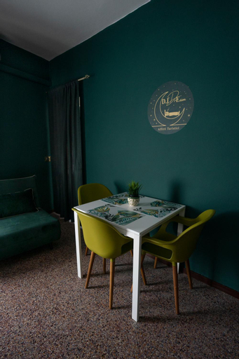 Dining Room 10