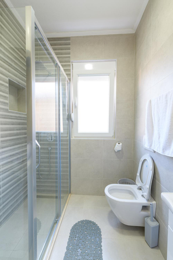 Others 3, Djukic Apartmani