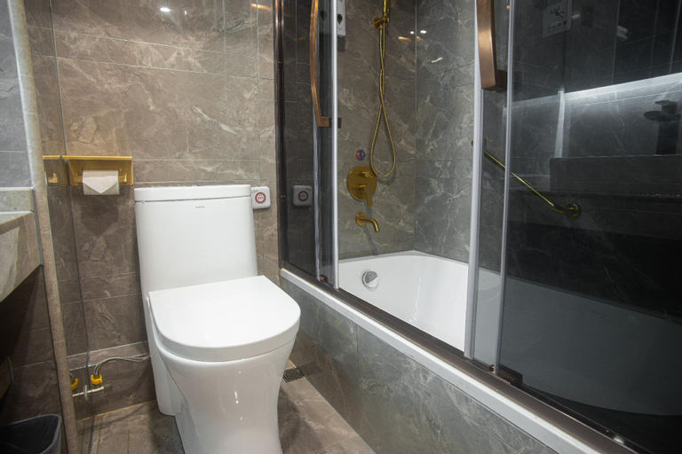 Bathroom 3
