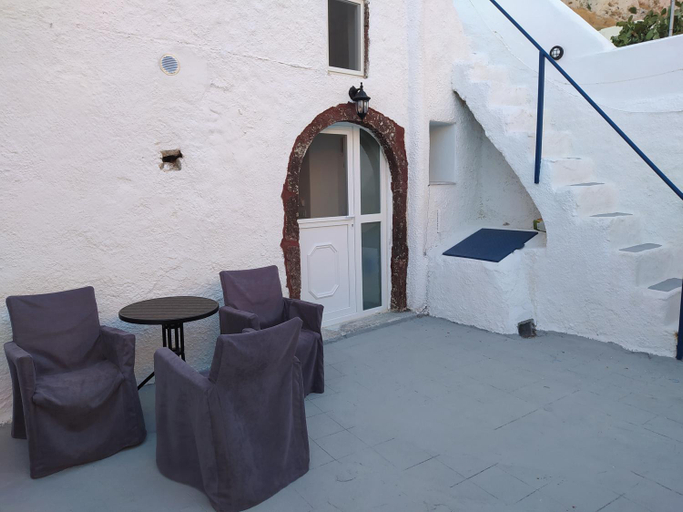 4, Mentoras' Complex, South Aegean