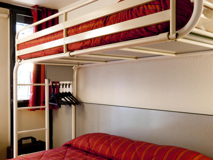 Bedroom 13