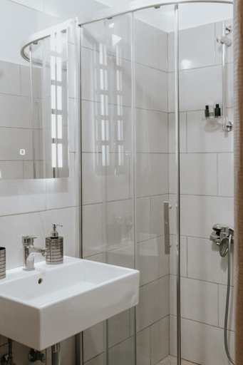 Bathroom 2, Panoramic Vlachos, Gjirokastrës
