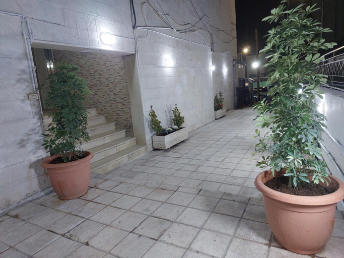 Others 5, Cozy Home 4, Wadi Essier