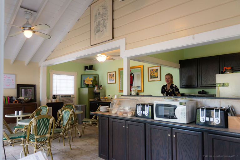 Food & Drinks 5, Duval House - Adult Only, Monroe