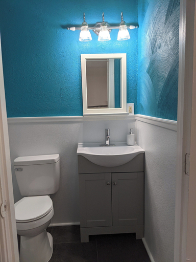 Bathroom 3, Riverboat Inn and Suites, Jefferson