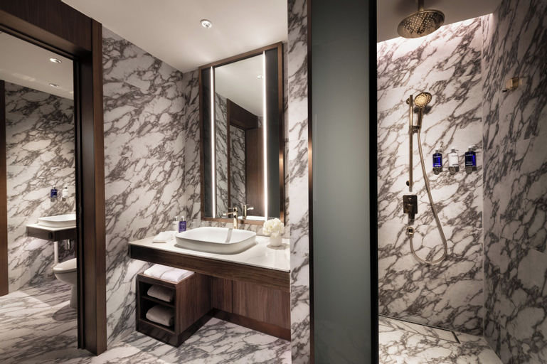 Bathroom 12