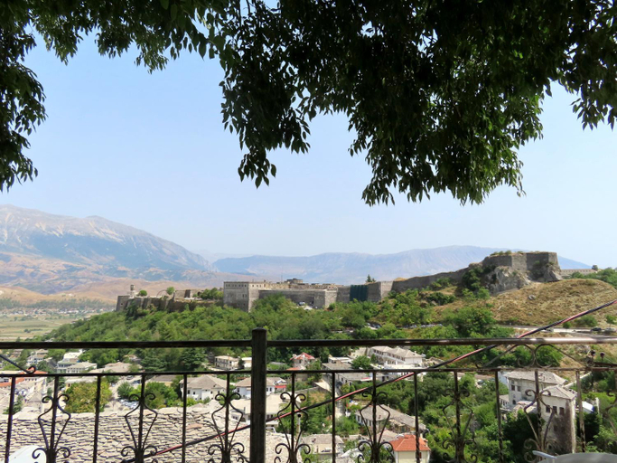 Others 4, Panoramic Vlachos, Gjirokastrës