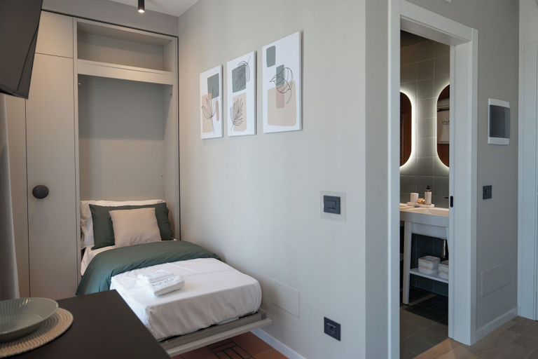 Bedroom 5, Leluan Bed & Breakfast, Bari