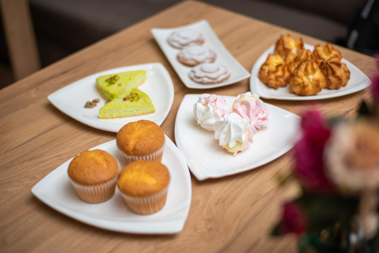 Food & Drinks 5, Hotel Touristan Bishkek, Bishkek
