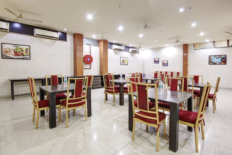 Food & Drinks 4, Hotel Vibe Blue, Gautam Buddha Nagar