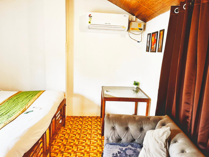 Bedroom 2, Red Sea Beach Resort, North Goa