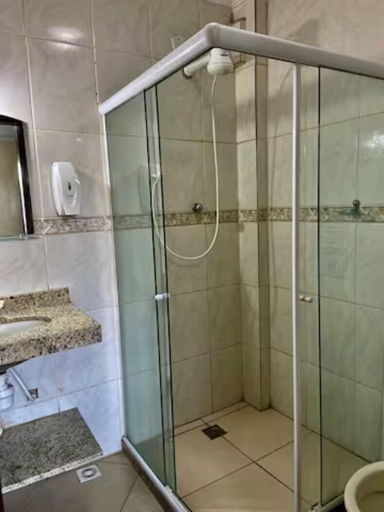 Bathroom 3, Prédio Atalaia, Arraial do Cabo