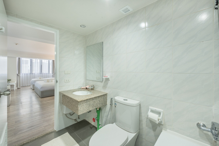 Bathroom 9