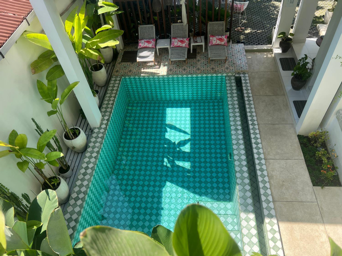 Swimming Pool 10