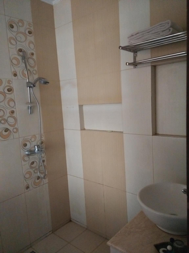 Bathroom 4