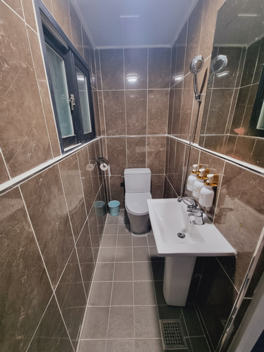 Bathroom 3