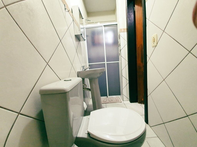 Bathroom 3, Casa 368, Bombinhas