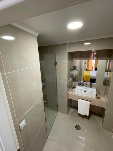 Others 3, Concept Guest House, Elvas