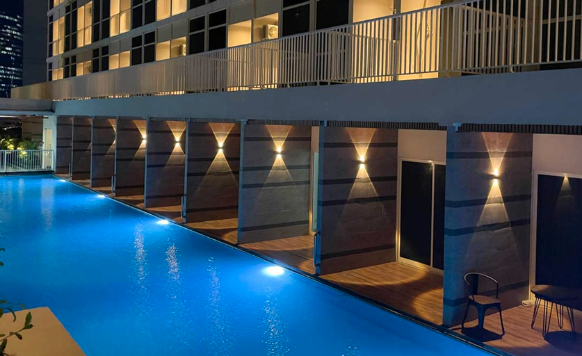 Swimming Pool 18