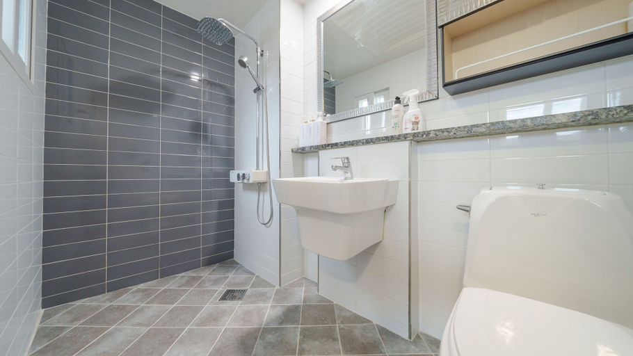 Bathroom 3, Geoje Beachwhite Pension, Geoje