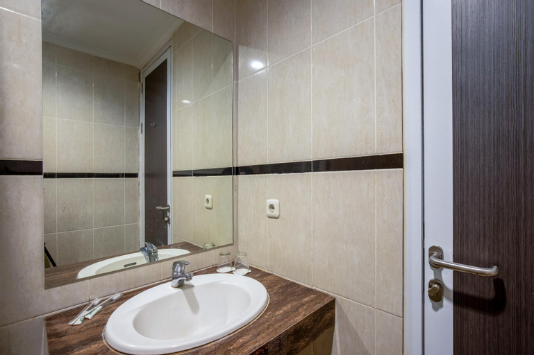 Bathroom 8
