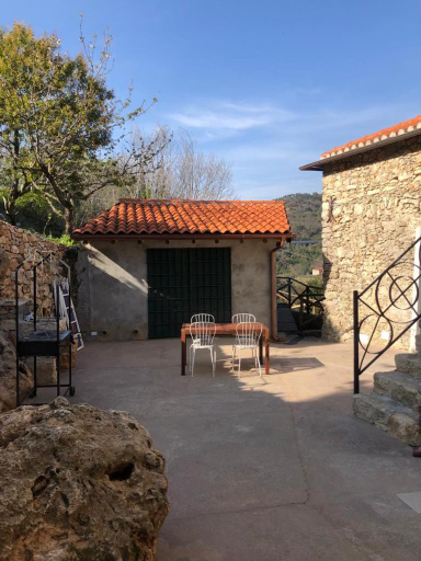Ca di Pippo "Tasso" appartamento ristrutturato, Savona