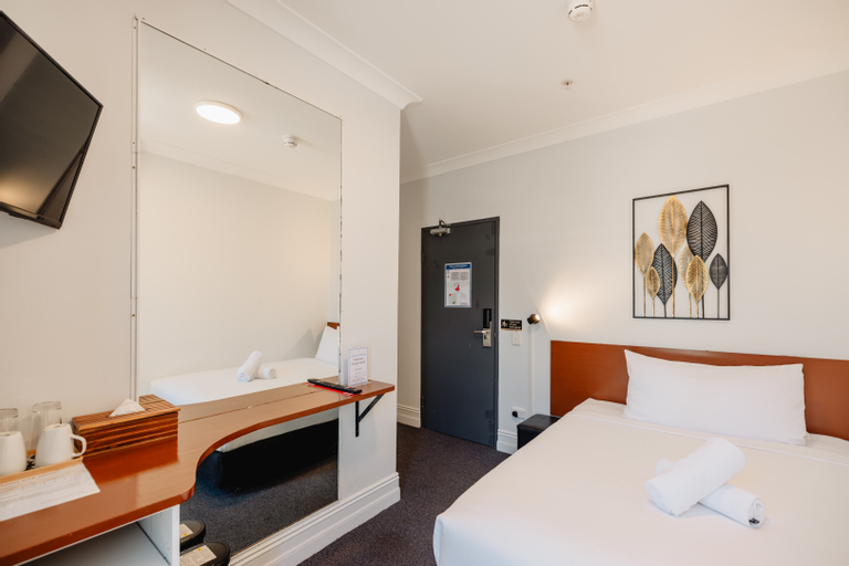 Bedroom 12