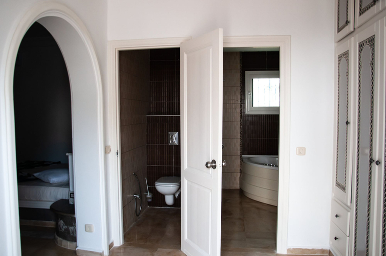 Bathroom 5, Le Patio de Mezraya, Houmt Souk