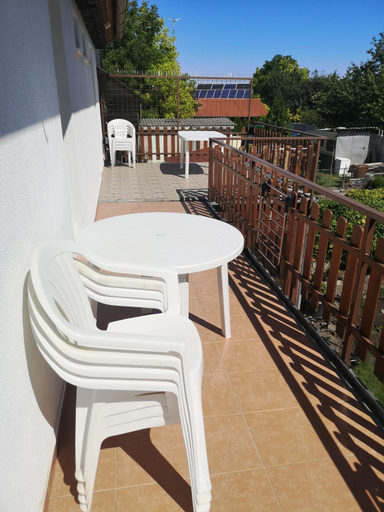 Others 5, Bolek apartmany, Dunajská Streda