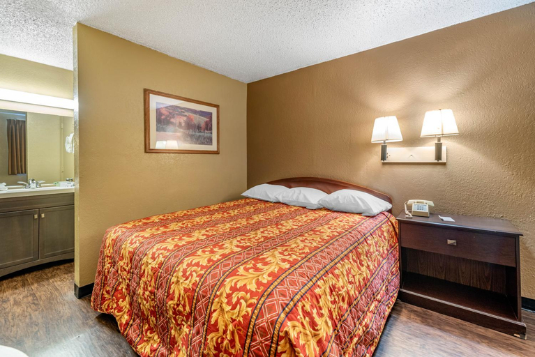 Others 5, Pueblo Inn, Pueblo