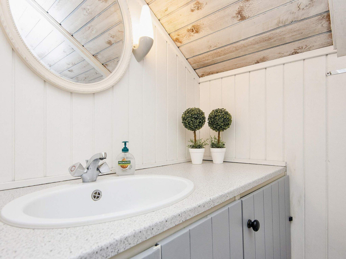 Bathroom 3, 4 Person Holiday Home in Oksbol, Varde