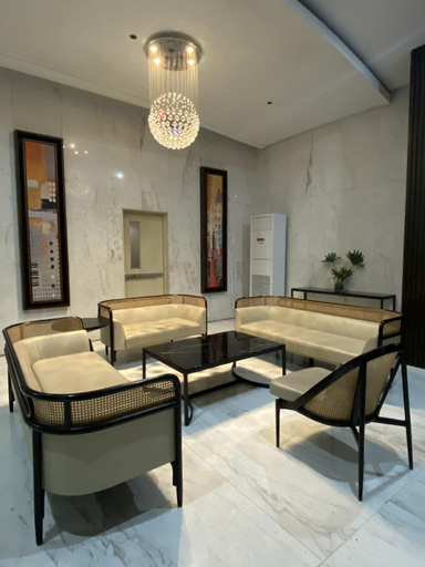 Public Area, Bonifacio Global City (BGC) / Taguig Apartments, Taguig
