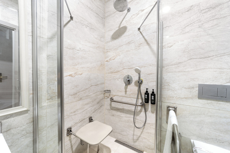 Bathroom 5, Ramada Plaza by Wyndham Istanbul Atakoy, Bakırköy
