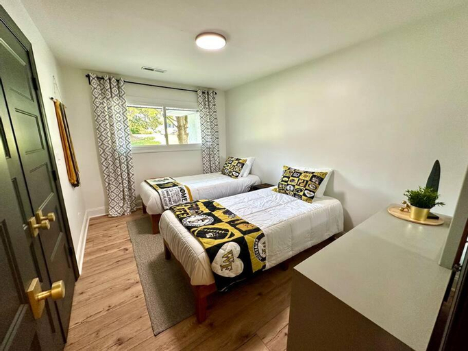 Bedroom 4, The Demon Deacon Den - BuenaVista, Forsyth