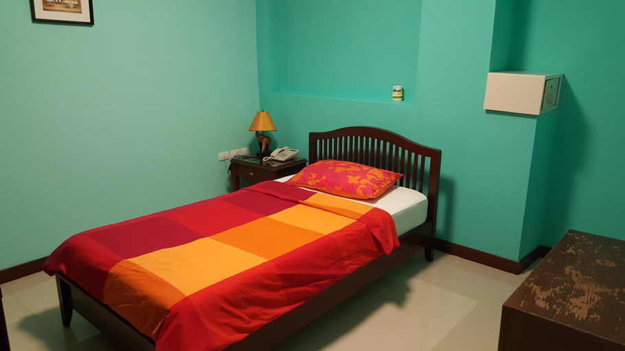 Bedroom 30
