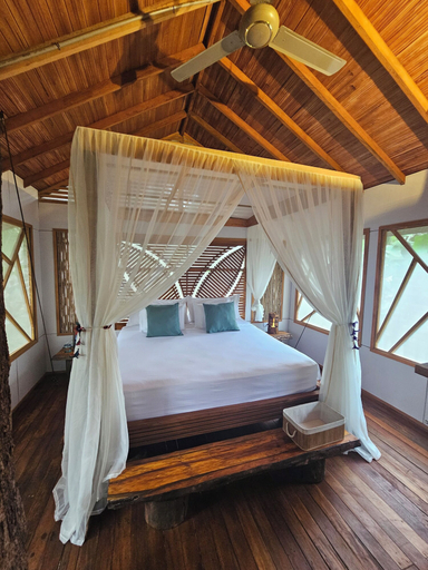 Bedroom 4, Buru Nature Hotel, Leticia
