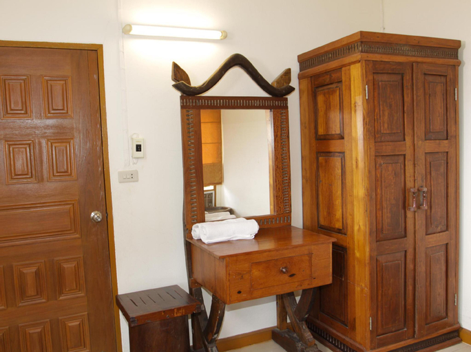 Bedroom 12