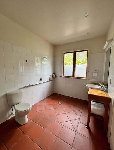 Others 4, Forest Hideaway ~ Rustic, Thames-Coromandel