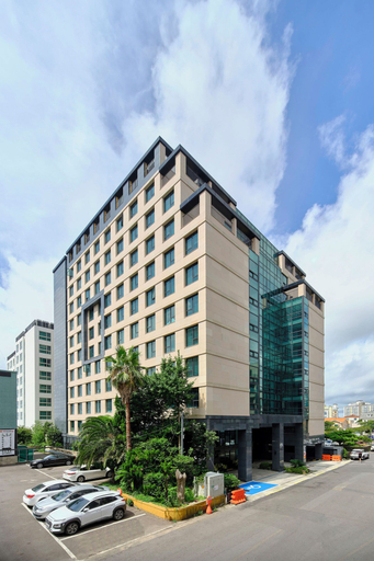 Exterior & Views 2, Jeju Grace Hotel, Seogwipo