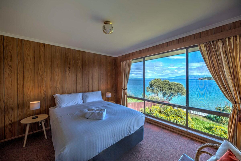 Bedroom 2, Stones Throw, Sorell