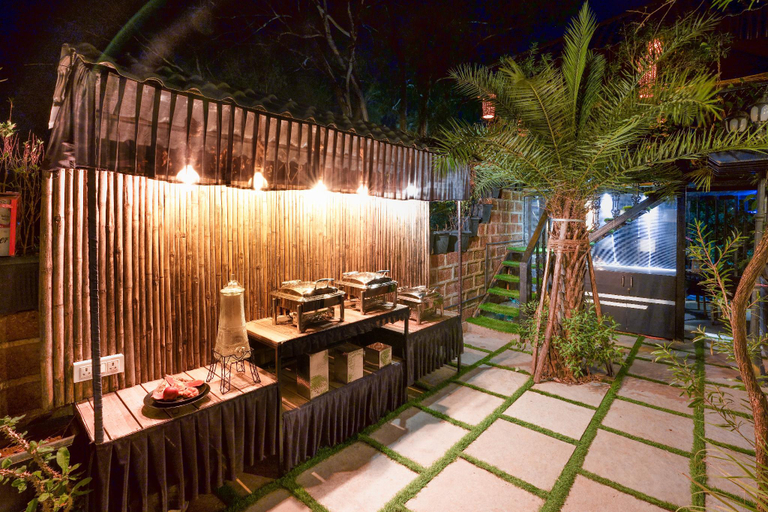 Food & Drinks 1, Azalea Villa, Satara