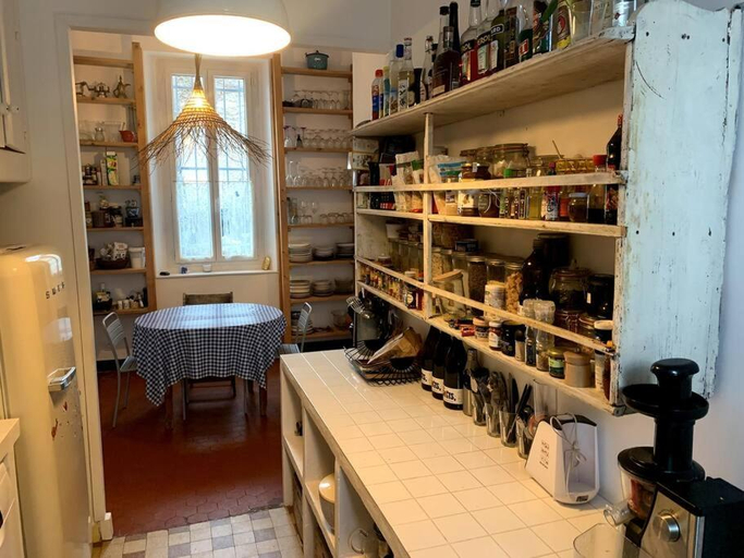 Food & Drinks, Villa en bord de mer a malmousque, Bouches-du-Rhône