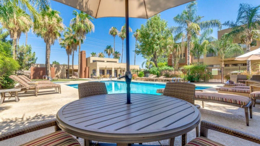 Sport & Beauty 5, Stylish Old Town 2 Bdrm Ground Floor Condo, Maricopa
