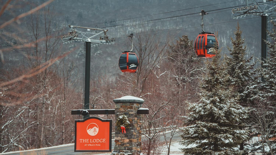 2, 1122A 1 bdrm The Pines Ski In Ski Out Lodge At Spruce Peak, Lamoille
