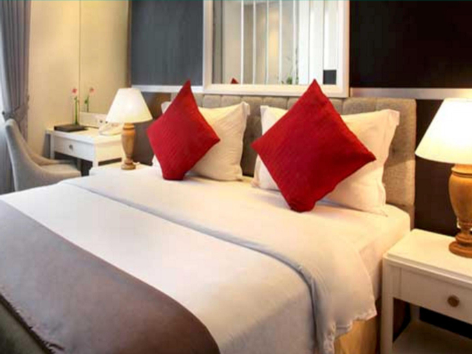 Bedroom 13
