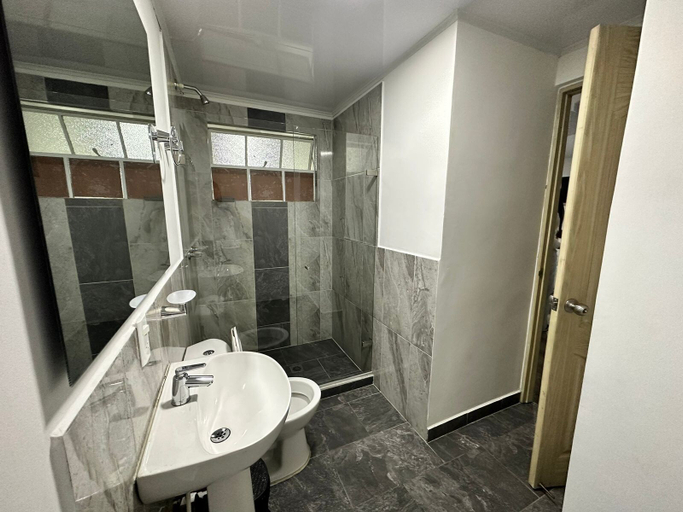 Bathroom 4, HOTEL NAKAMA, Medellín