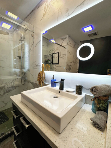 Bathroom, Jaco Premiun Tower Condo 7th Floor, Garabito
