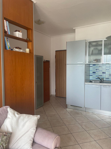 Others 5, Deas Apartment, Durrësit