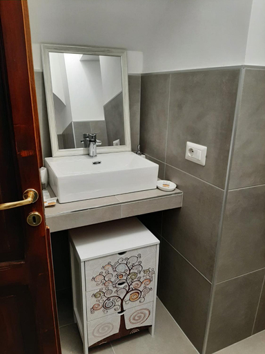 Bathroom 1, B&B Vivilmatese, Isernia